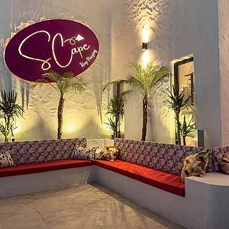 Hotel Scape Cedit