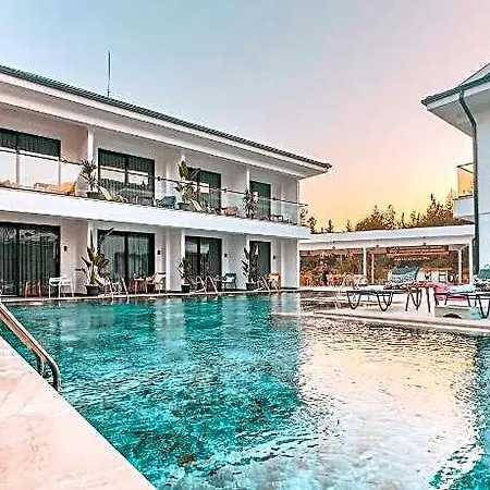 Scape Hotel 5*