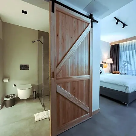 Scape Hotel Cedit