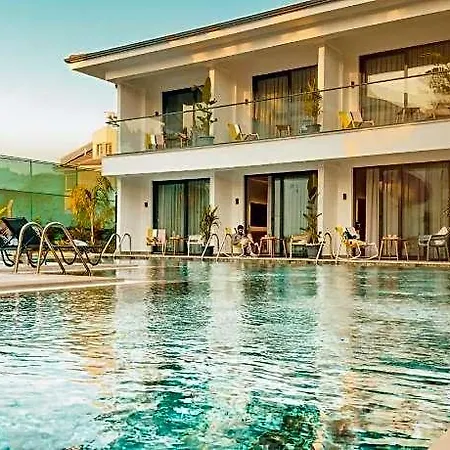 Scape Hotel 5*