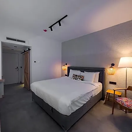 Scape Hotel 5*